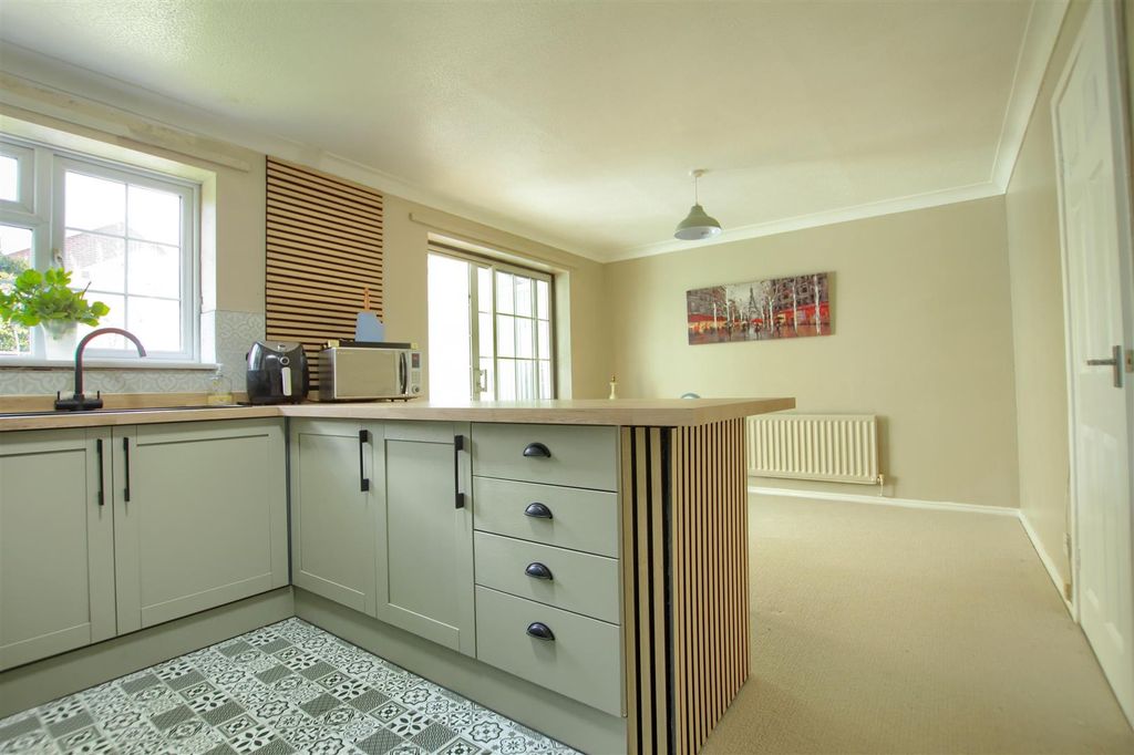 Property photo 2 of 10 Bc2.Jpg