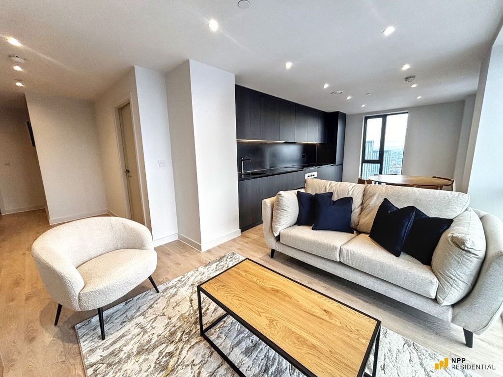 Property photo 2 of 24