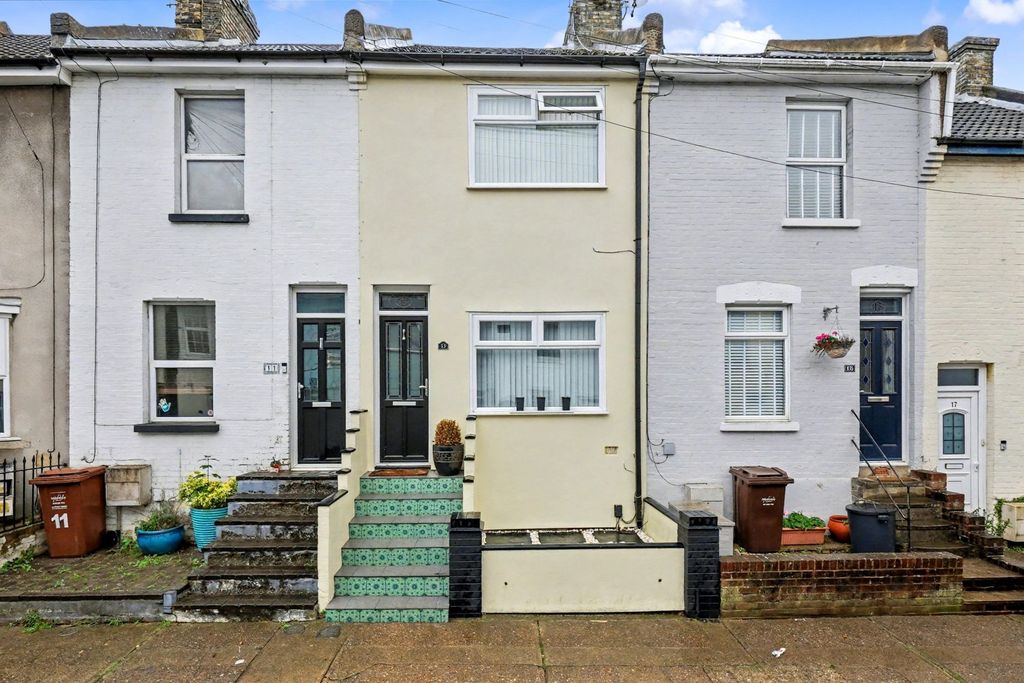 Property photo 1 of 21