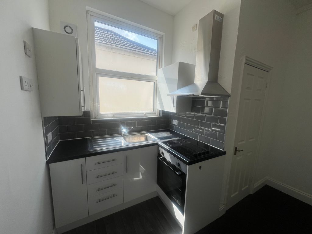 Property photo 1 of 6 Images