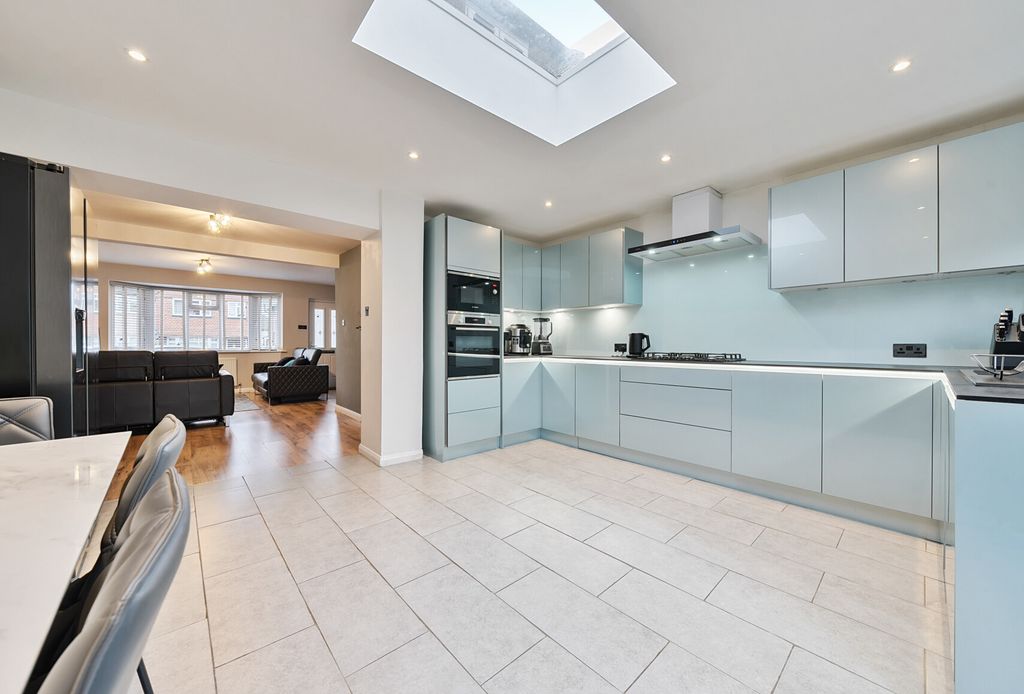 Property photo 3 of 17 1244353 (5).Jpg
