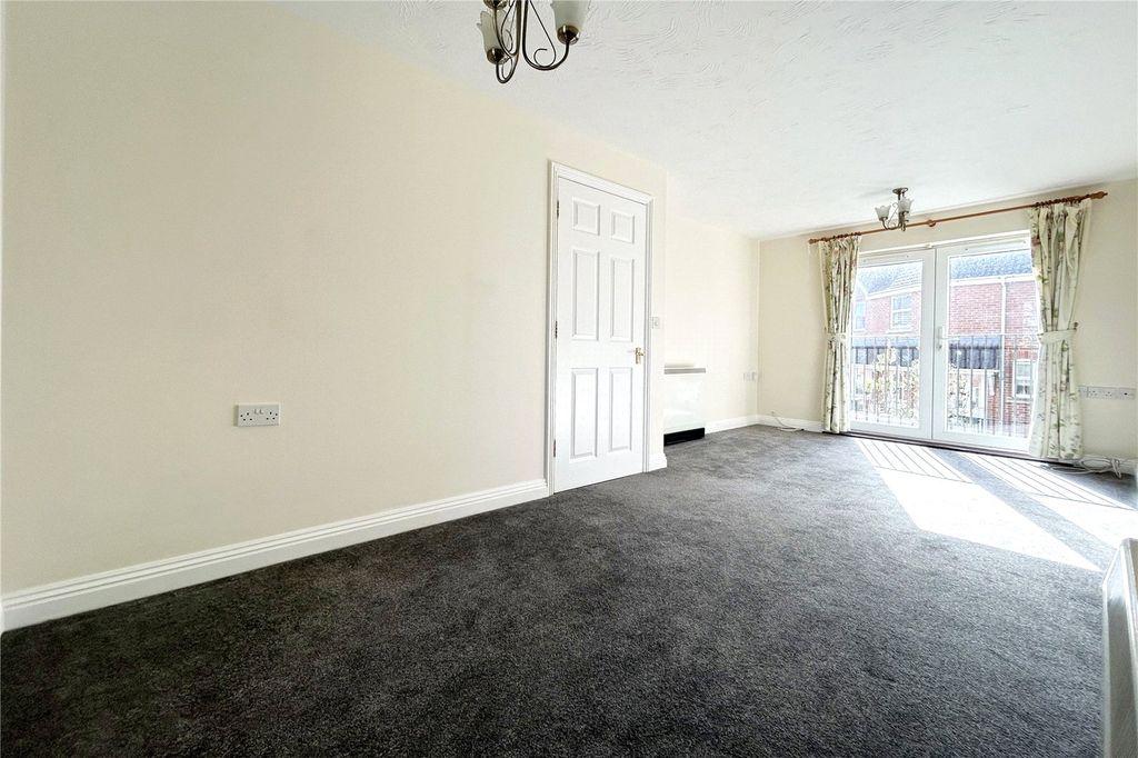 Property photo 2 of 13 Picture No. 02