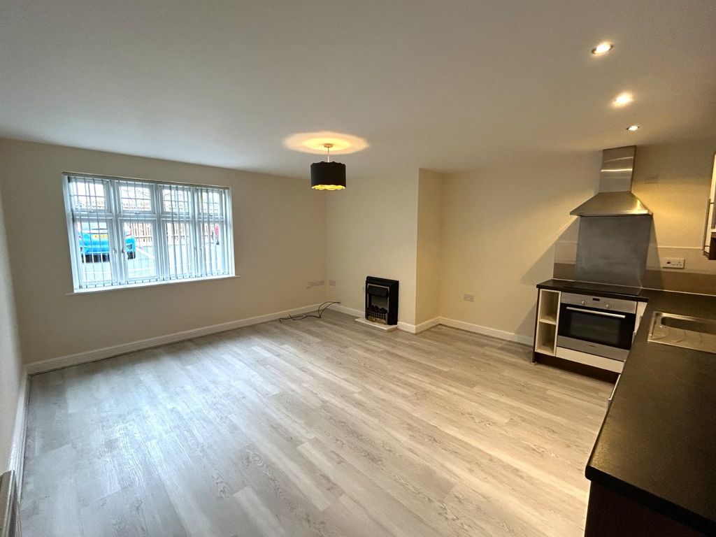 Property photo 2 of 8 Picture No. 23