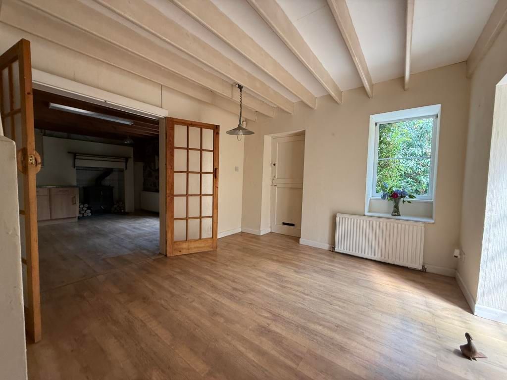 Property photo 3 of 11 Sitting Room
