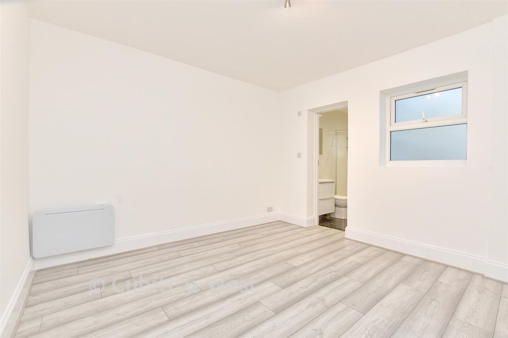 Property photo 3 of 15 Dining Room