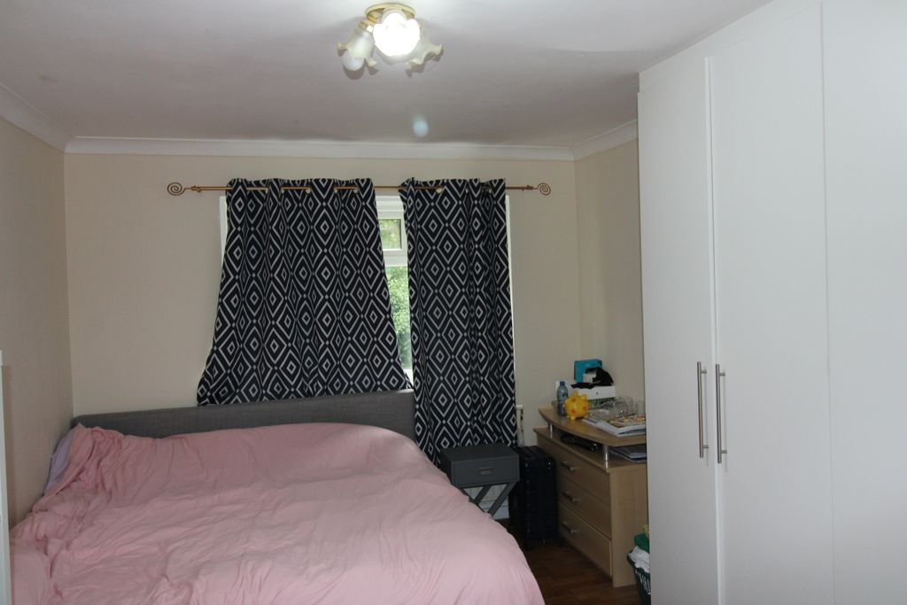 Property photo 2 of 5