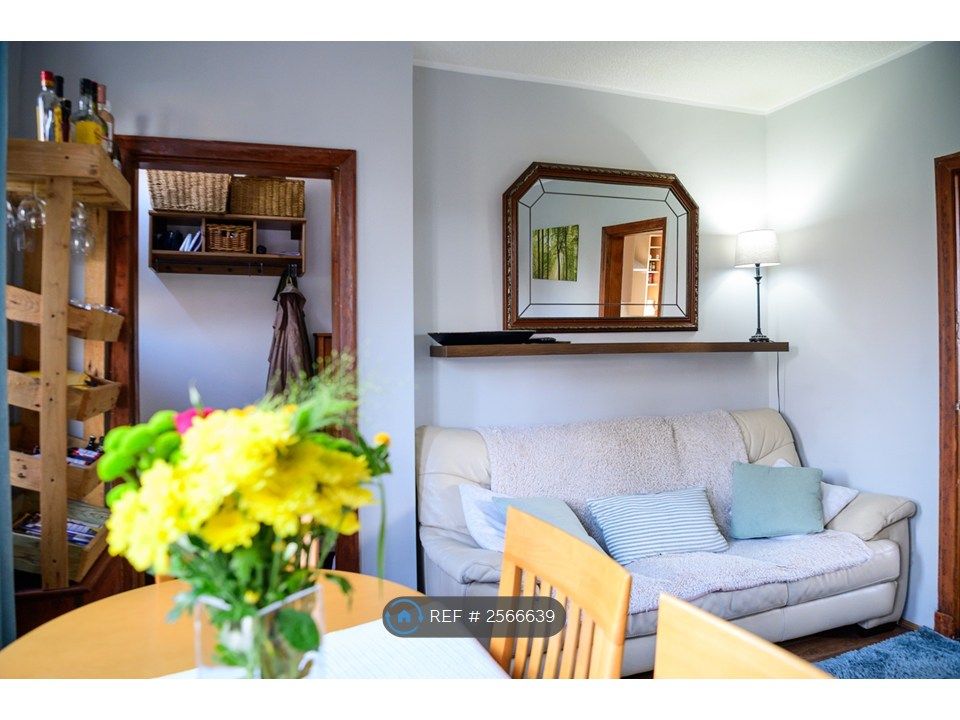 Property photo 3 of 30
