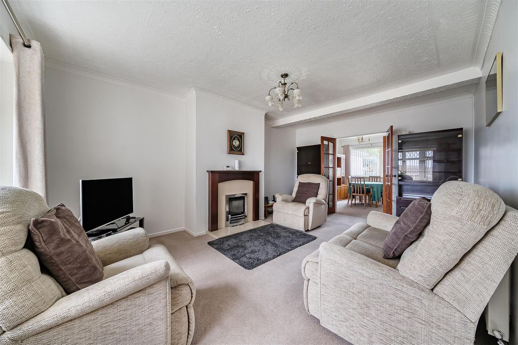 Property photo 3 of 25