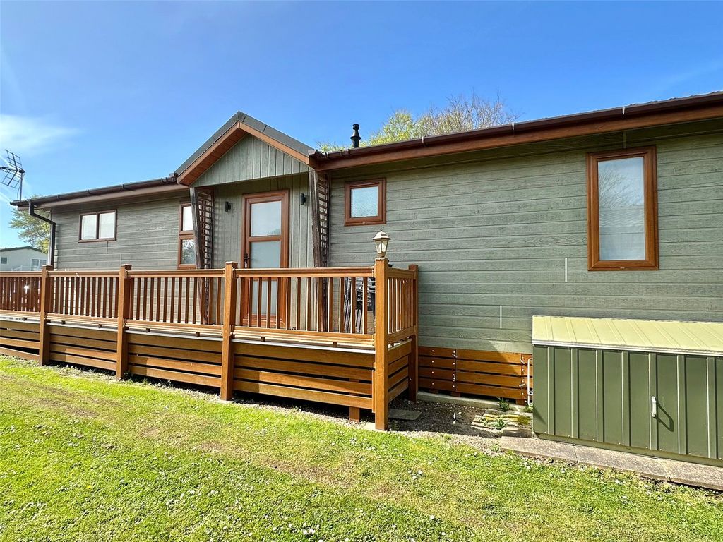 Property photo 2 of 19 Picture No. 05