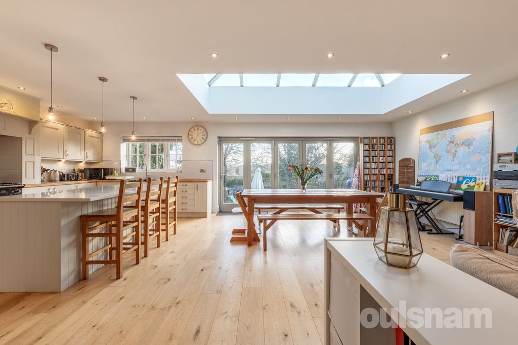 Property photo 1 of 23 Picture No. 15