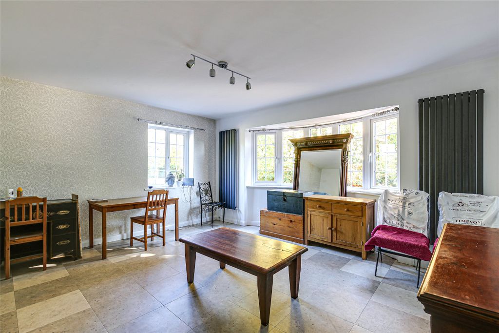 Property photo 3 of 10 Picture No. 05