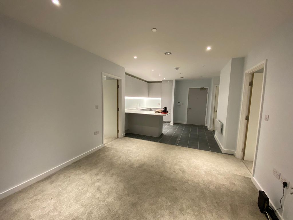 Property photo 2 of 20