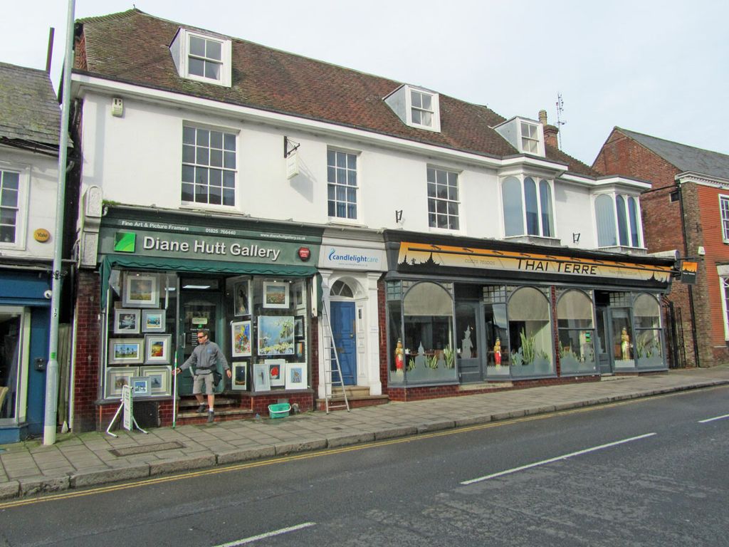 Property photo 1 of 2 95 - 99 , Uckfield