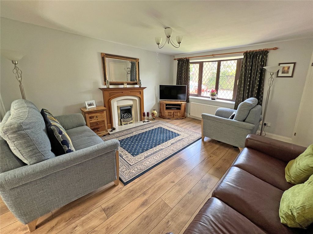 Property photo 3 of 18 Picture No. 07