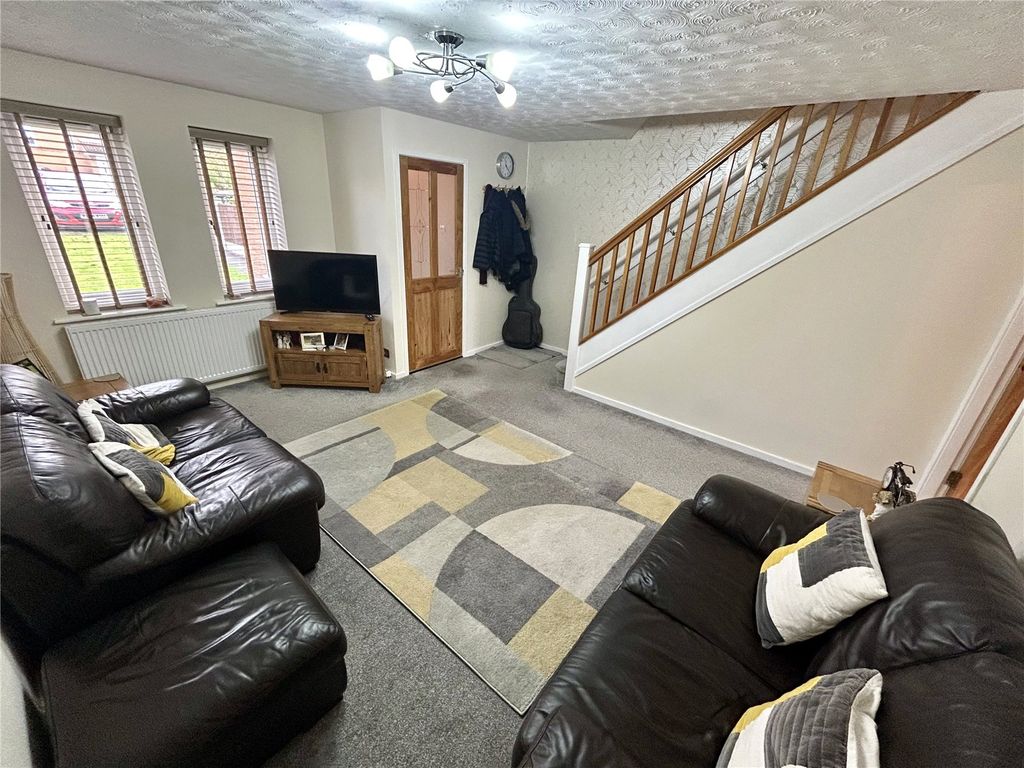 Property photo 2 of 17 Living Room