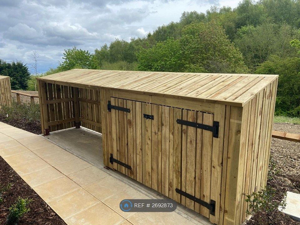 Property photo 2 of 24