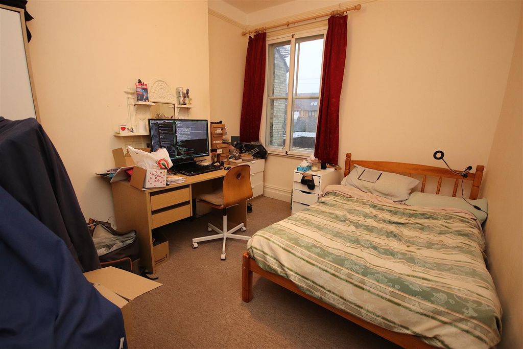 Property photo 2 of 11 Img_4937.Jpg