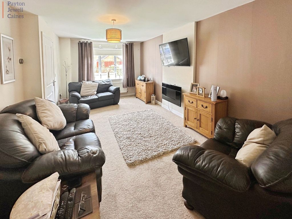 Property photo 2 of 13 Not Specified