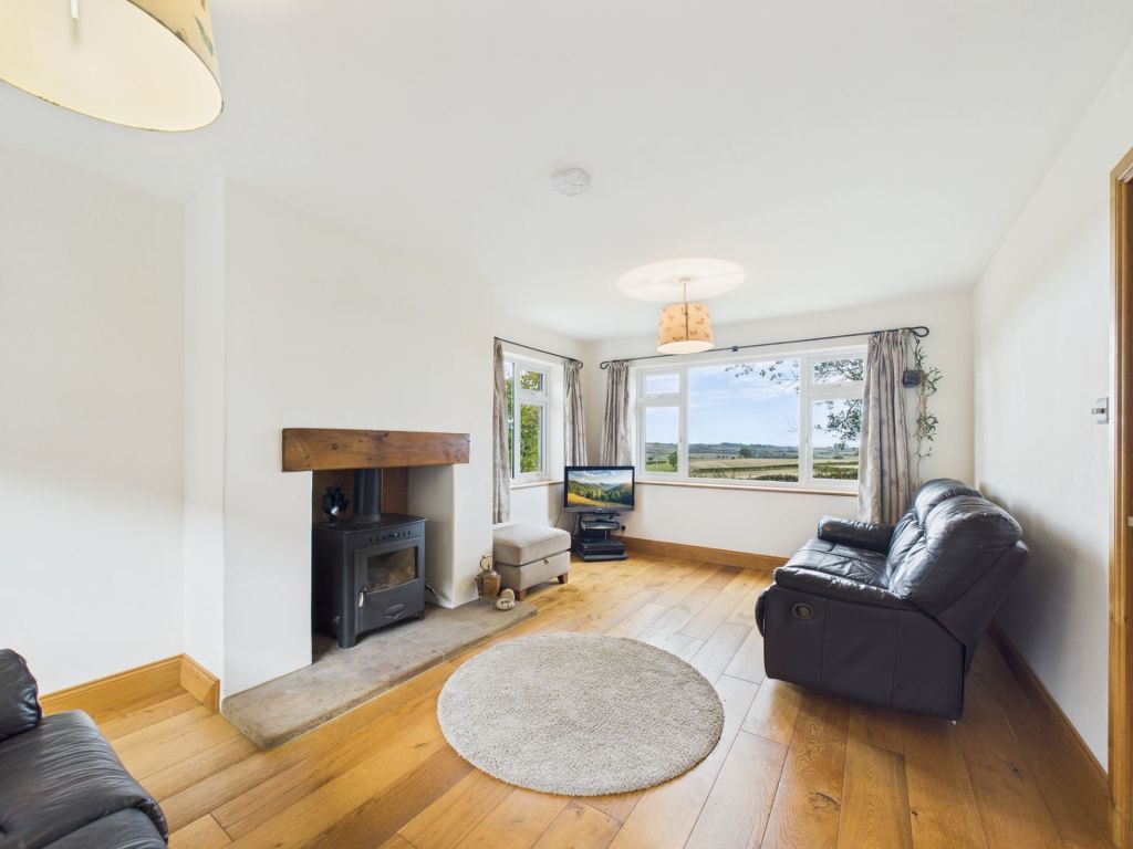Property photo 2 of 35
