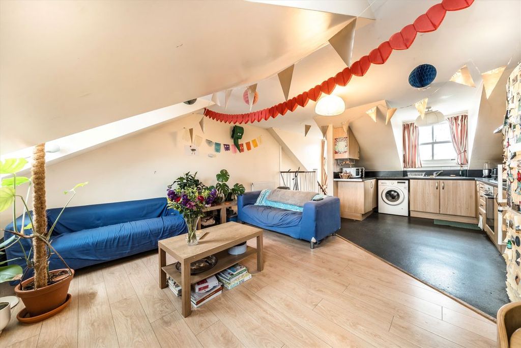 Property photo 2 of 5