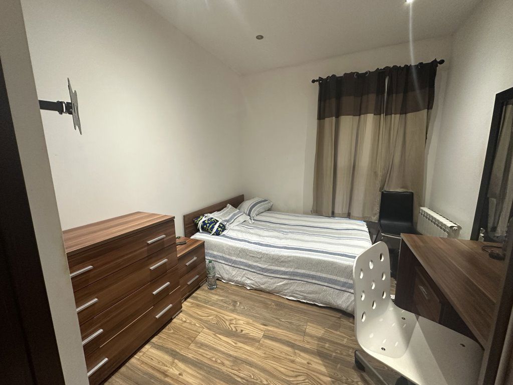 Property photo 1 of 4