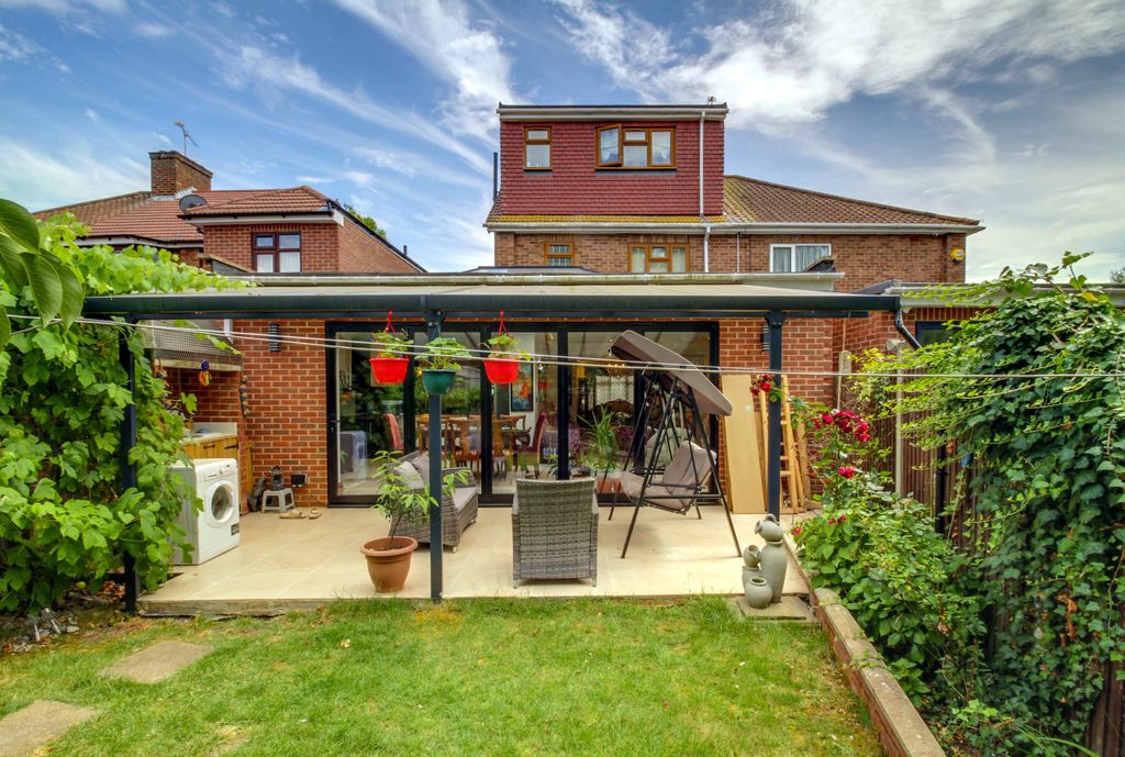 Additional image 14 of 4 bed semi-detached house for saleAshness Gardens, Greenford UB6