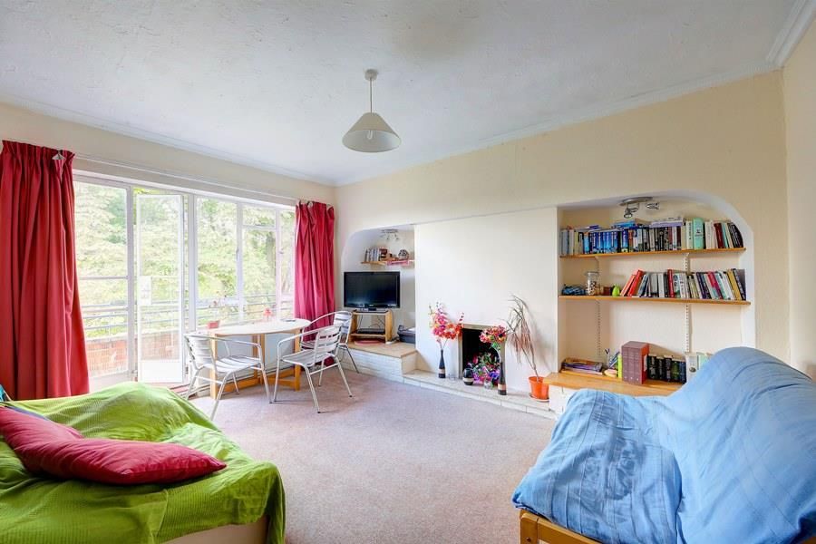 Property photo 1 of 8 24_Lane_Court_Recep.