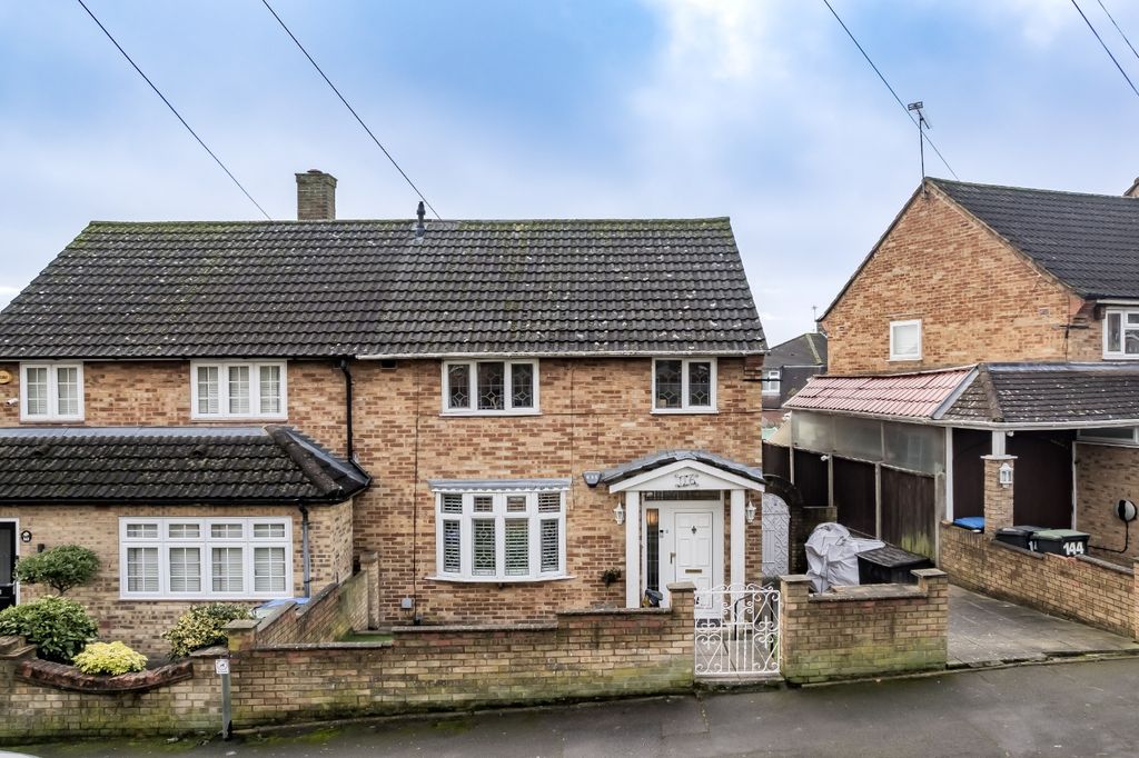 Property photo 1 of 17 4816990