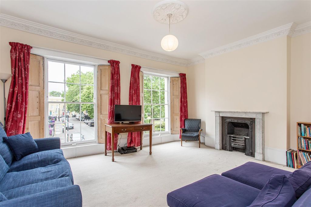 Property photo 3 of 15 Drawing Room
