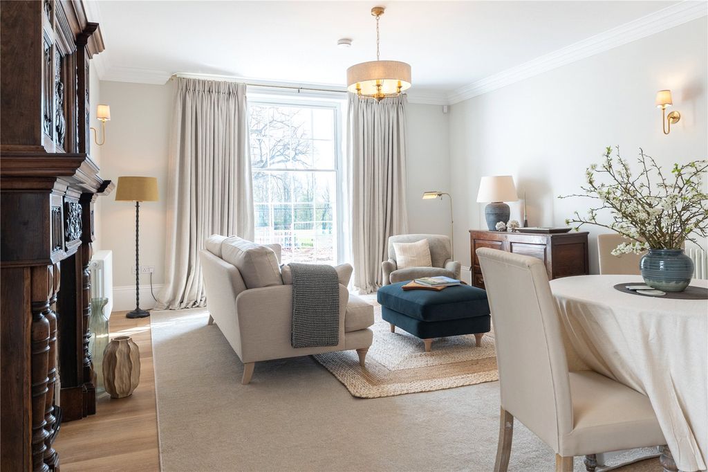 Property photo 3 of 17 The Manor Show Home