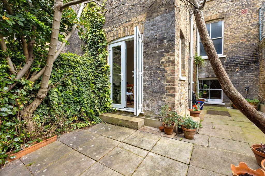 Property photo 3 of 17 Picture No. 04