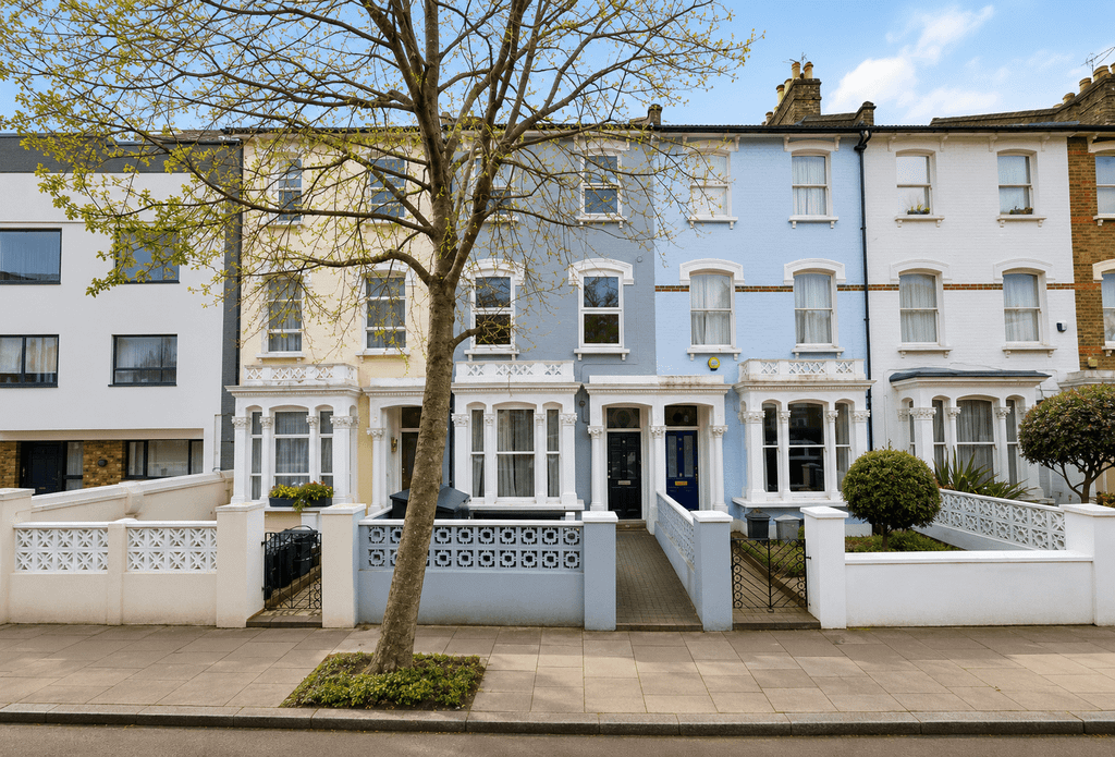 Property photo 1 of 12 2 Bedroom Duplex Flat