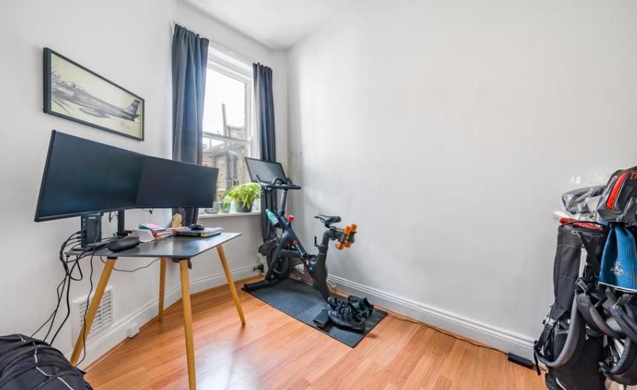 Property photo 2 of 5 120 Montagu Mansions 4 14.01.Png