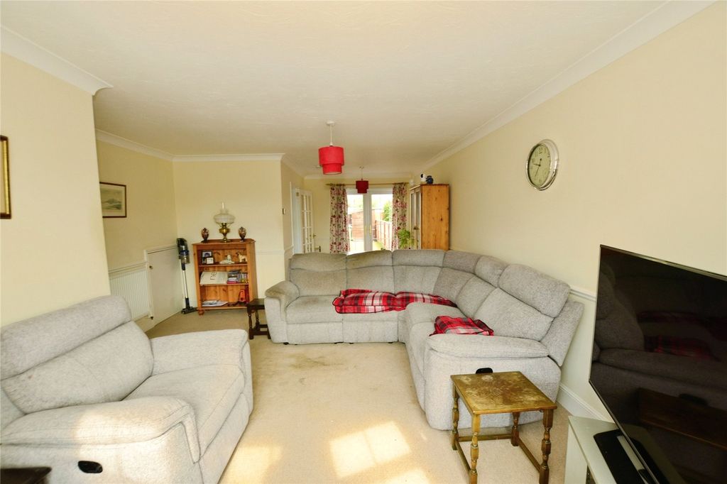Property photo 2 of 17 Picture No. 30
