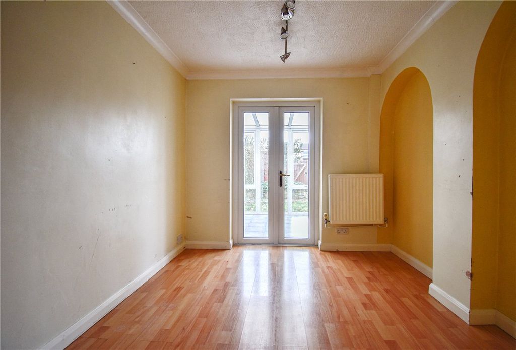 Property photo 3 of 12 Picture No. 30
