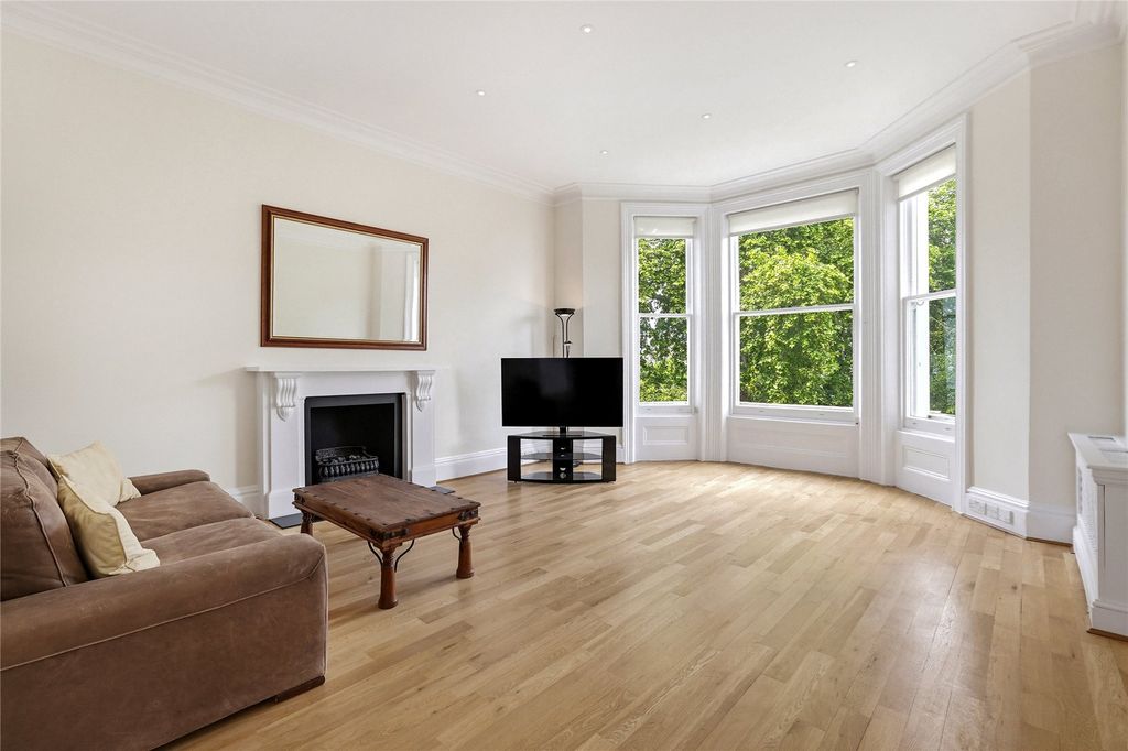 Property photo 2 of 17 Reception Room