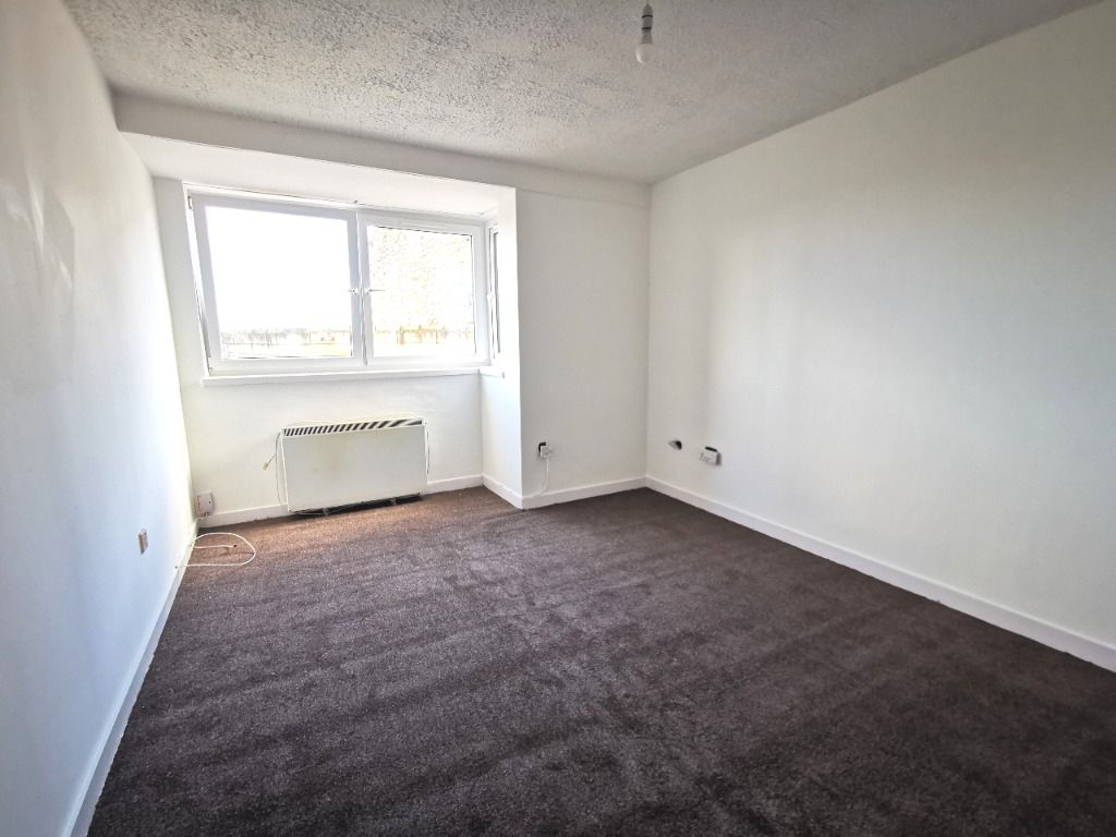 Property photo 3 of 11 Photo 3