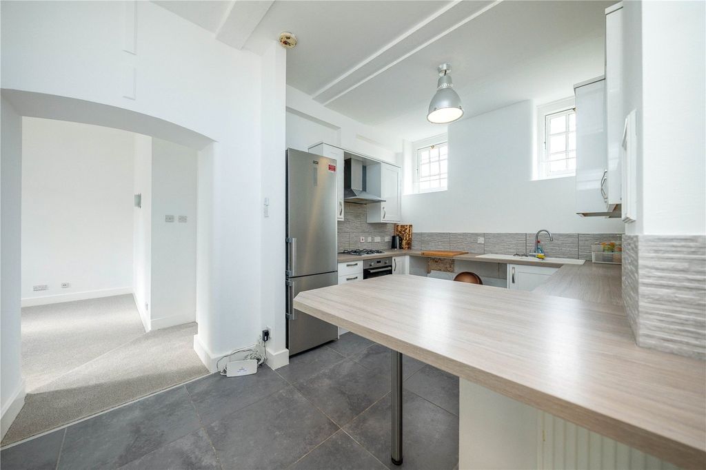 Property photo 3 of 14 Picture No. 08