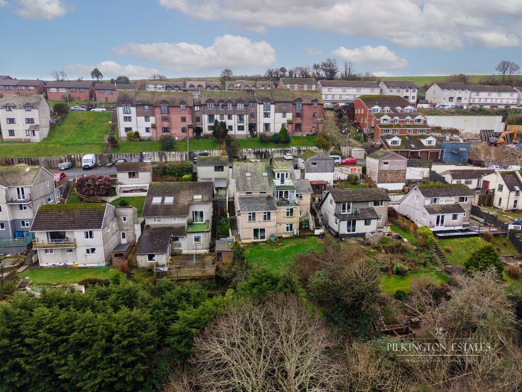 Property photo 1 of 17 4975290