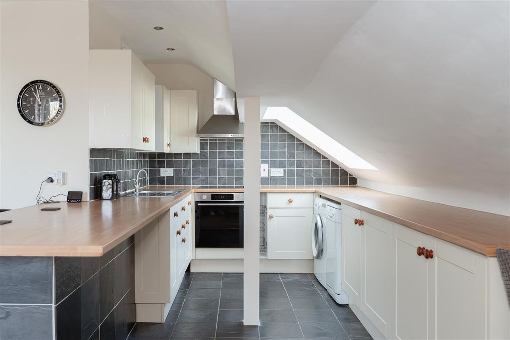 Property photo 2 of 13 2.Jpg