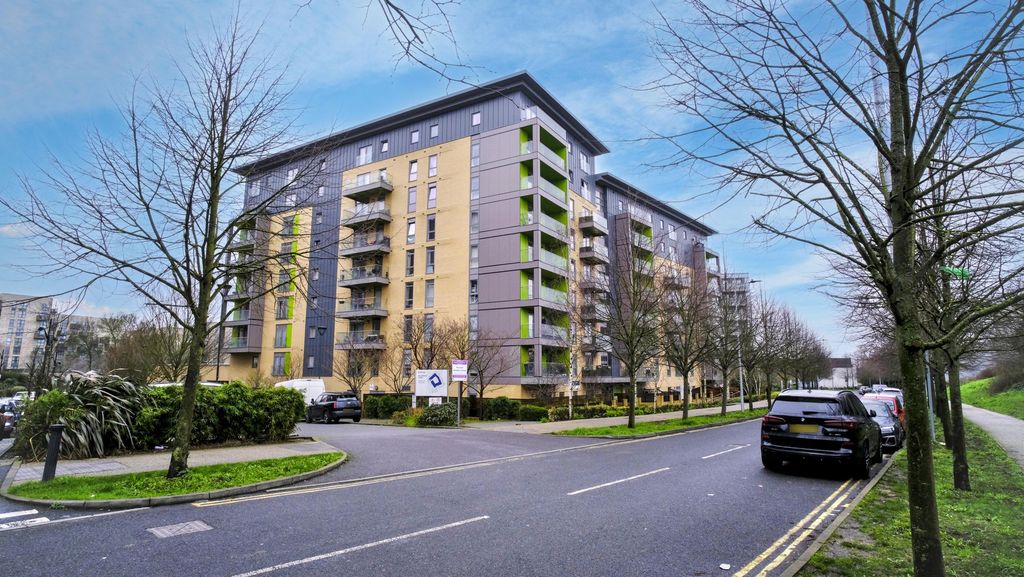 Property photo 1 of 23