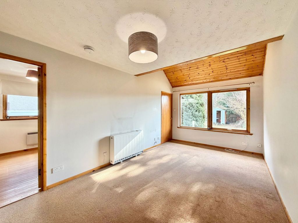 Additional image 5 of 2 bed flat for sale79 Drumdevan Road, Inverness IV2