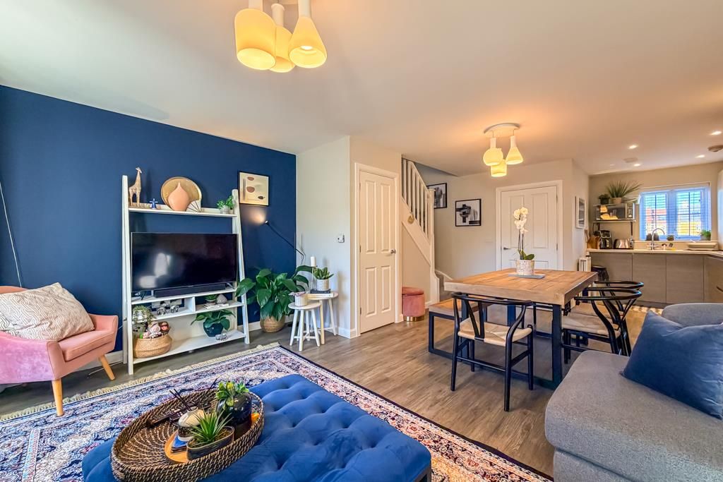 Property photo 2 of 27 Kitchen/Living Room