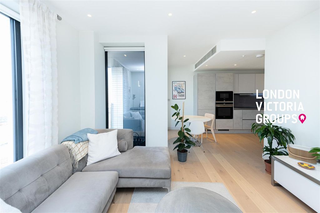 Property photo 3 of 14 1-6641.Jpg