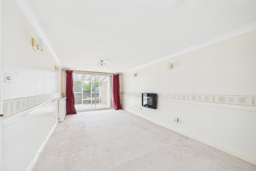 Property photo 2 of 10 Picture No. 07