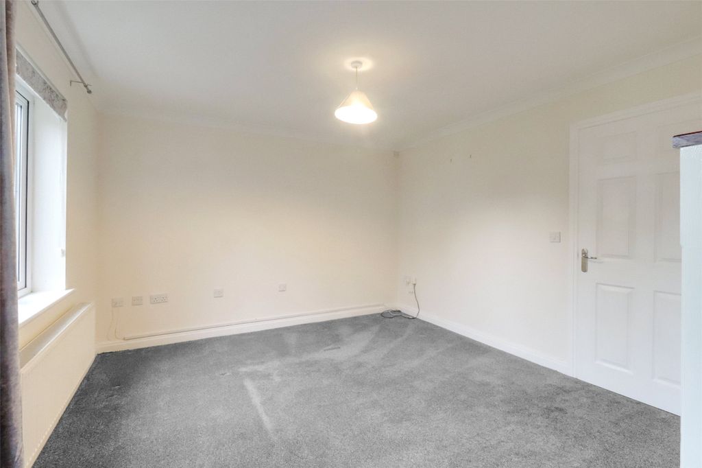 Property photo 2 of 11 Picture No. 01