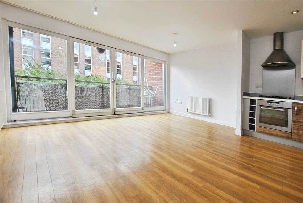 Property photo 2 of 8 Picture No. 09
