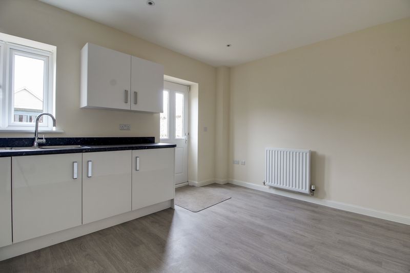 Property photo 3 of 14 Photo 2