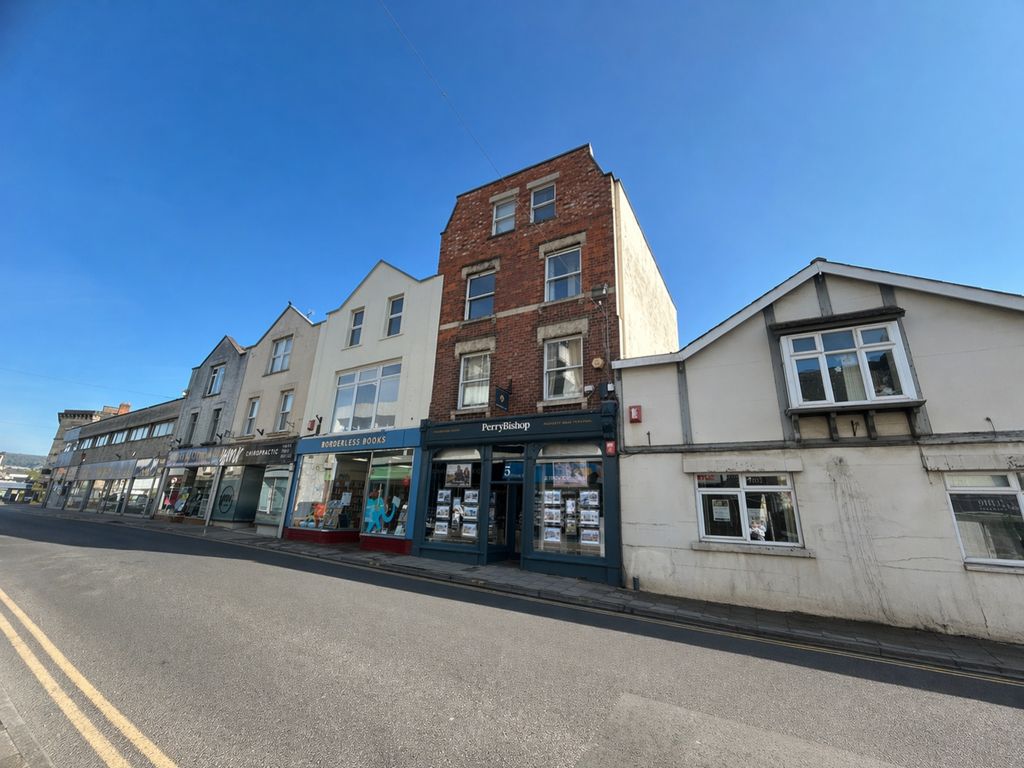 Property photo 1 of 7 Front Shot Flat 3 5 John Street