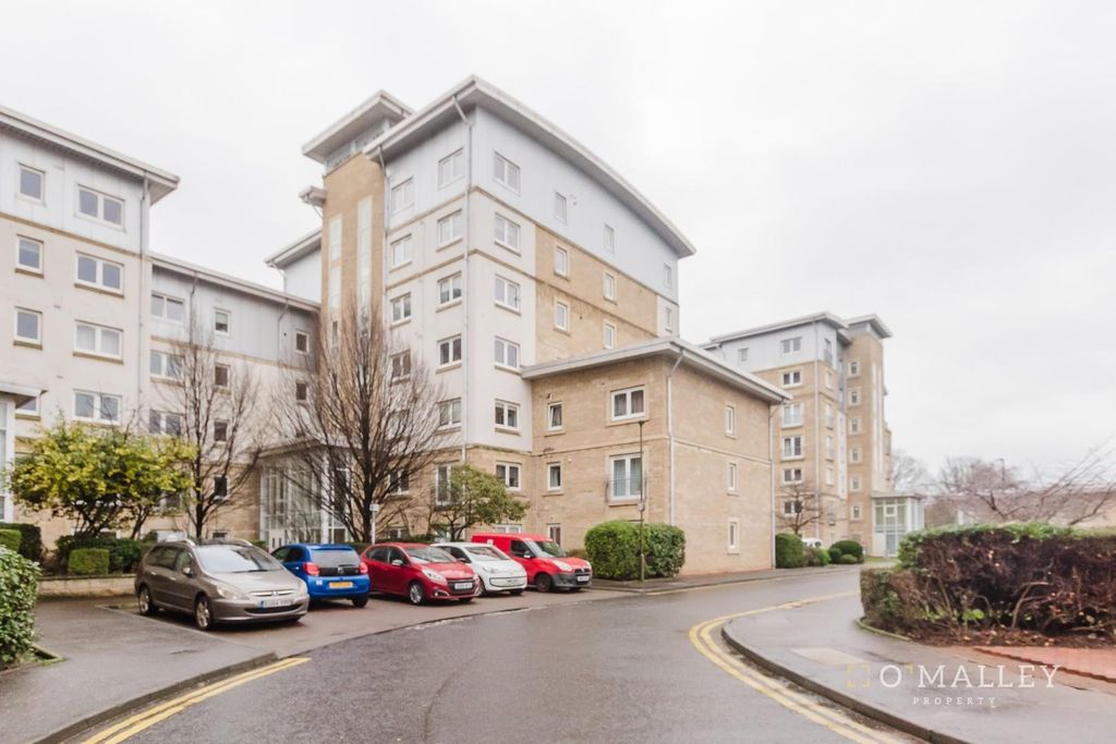 Property photo 1 of 10 External